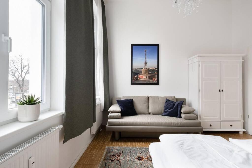 Sc 05 By Rockchair L Superhost Status L 2 Bedrooms Boxspringbeds Balcony Elevator - Cozy Family & Business Flair Welcomes You! Apartment Berlin