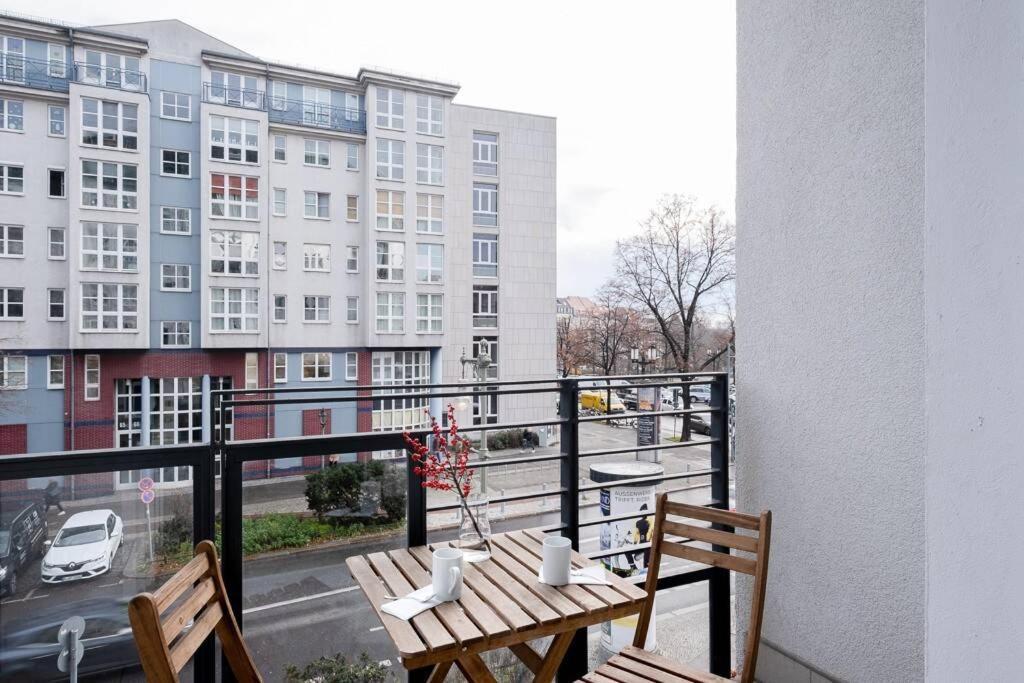 Apartment Sc 05 By Rockchair L Superhost Status L 2 Bedrooms Boxspringbeds Balcony Elevator - Cozy Family & Business Flair Welcomes You!